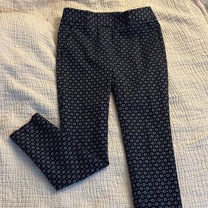 New. Worn once for an interview. Bought too small.